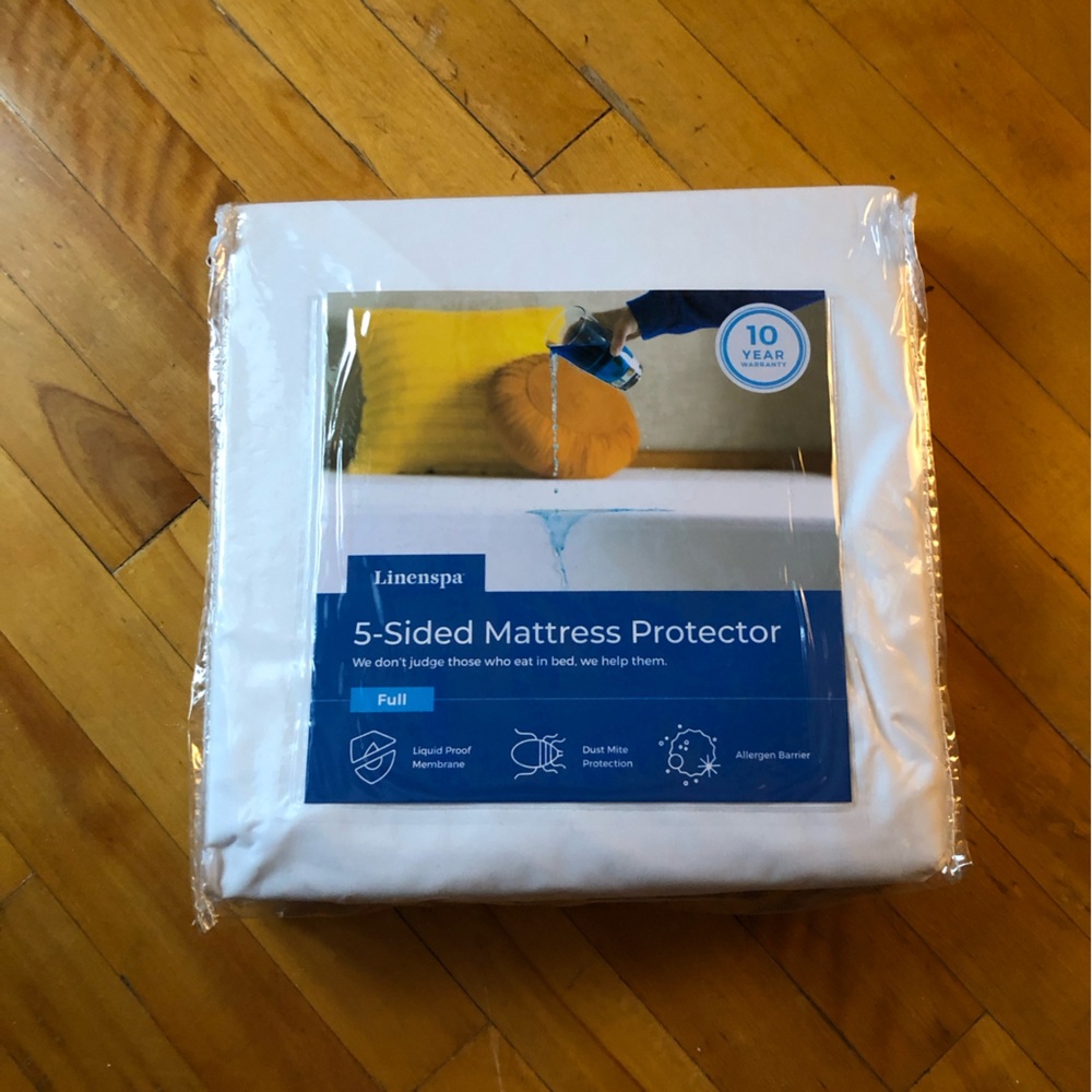 NEW SEALED Full Size White 5-Sided Mattress Protector